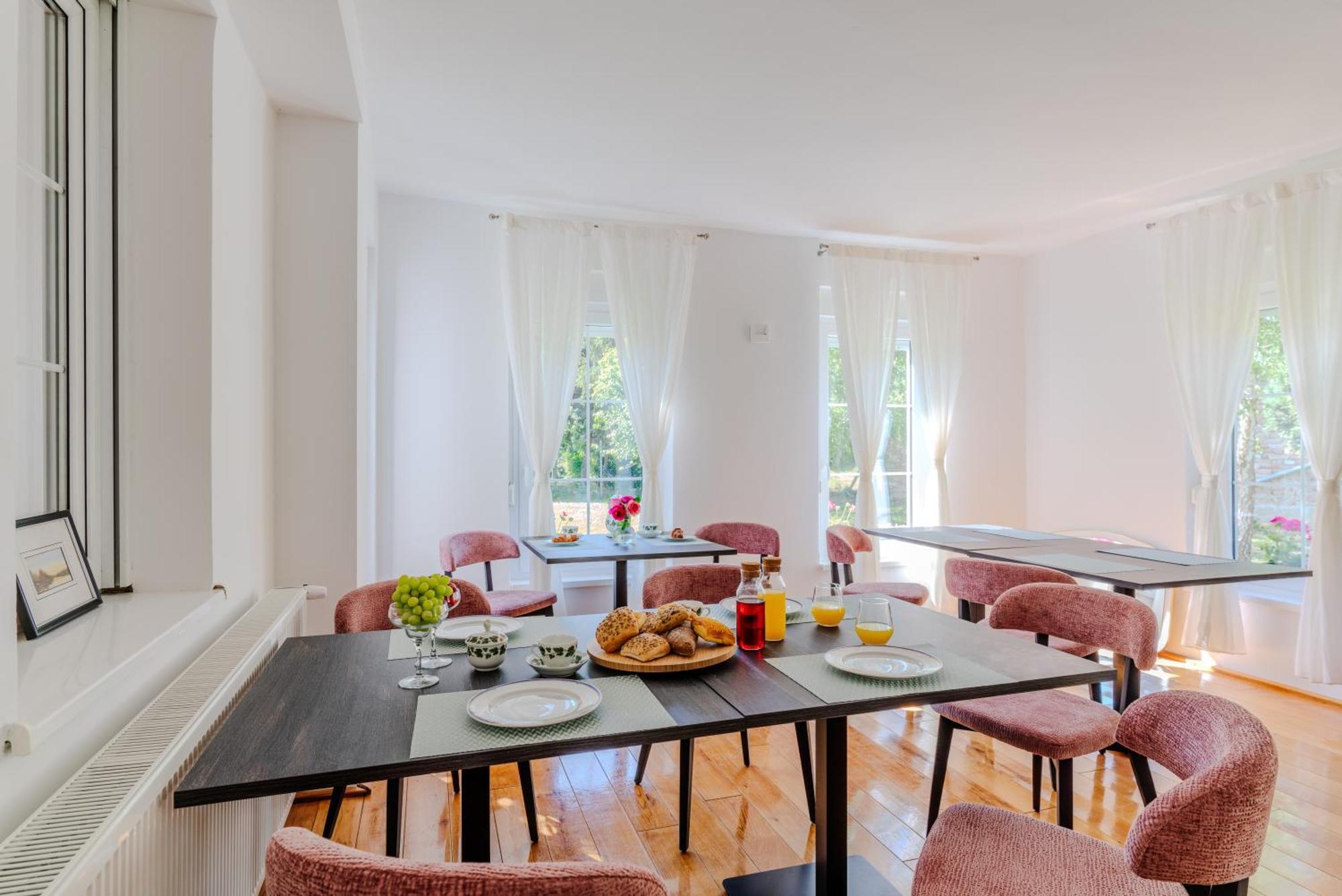 Vila Rosa Вуковар Экстерьер фото